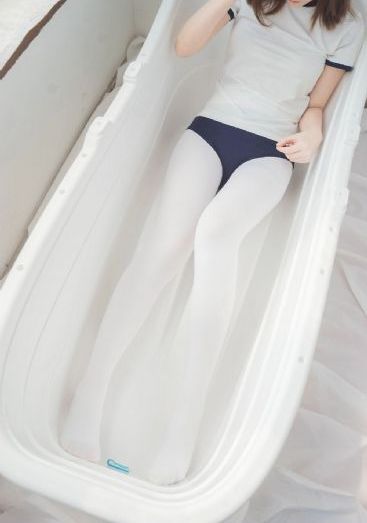 欧美白嫩美女_BD日韩电影在线