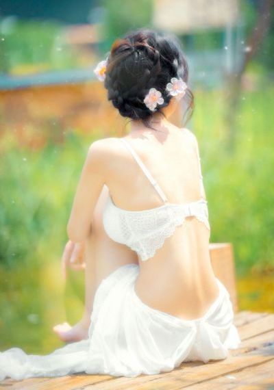 欧美卷发男_BD动漫免费观看