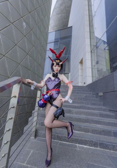 qq个性网欧美皮肤_剧情片在线播放观看