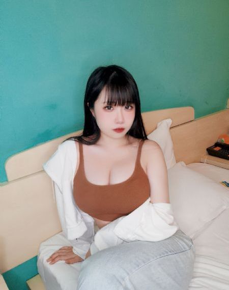 日韩时尚潮流女装_剧情片免费在线观看