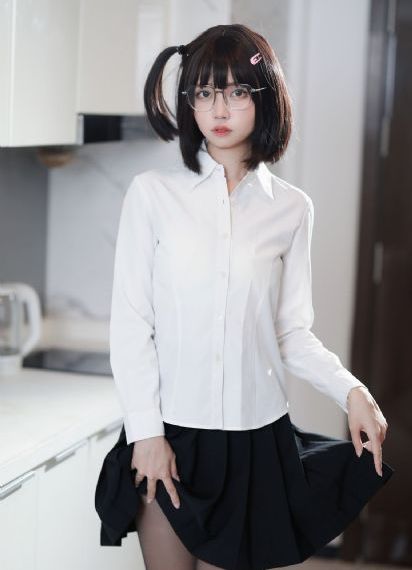 欧美明星秋冬街拍2018_BD免费在线播放