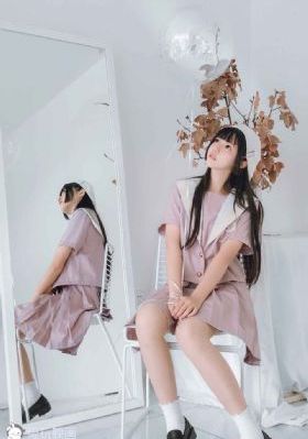 两个麻花辫盘发欧美_1080P电视剧在线观看