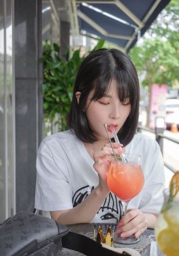 国产伊人影院_720神马在线观看