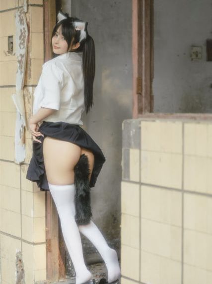 欧美牛仔裤女坐脸图片_1080高清在线