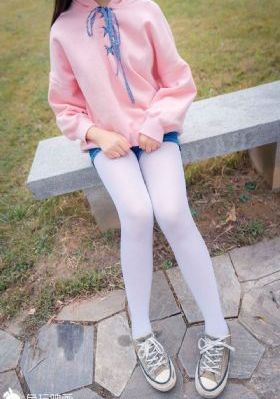 欧美模特紧身衣走秀_最新电影在线观看