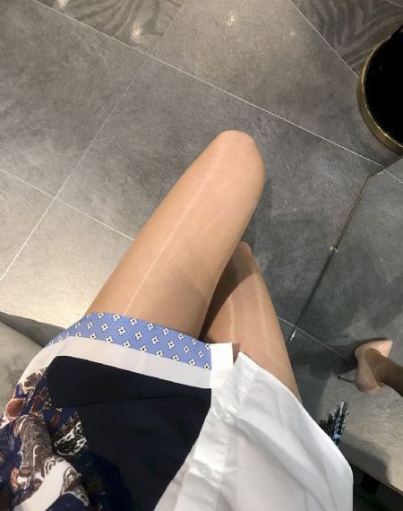 欧美明星秋冬街拍图片_4K高清视频观看