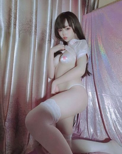 欧美扑克牌花臂纹身_剧情片在线手机播放