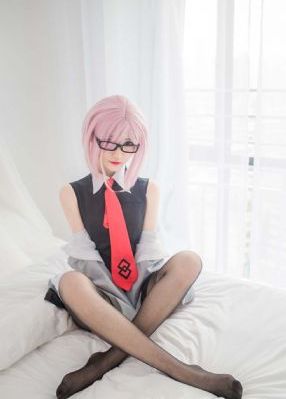 欧美帅哥头像挡脸_4K免费播放